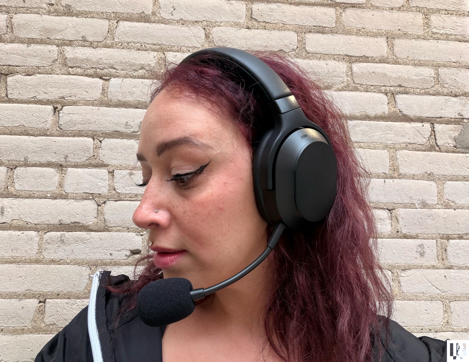 Razer Barracuda V2 Pro side view wearing profile
