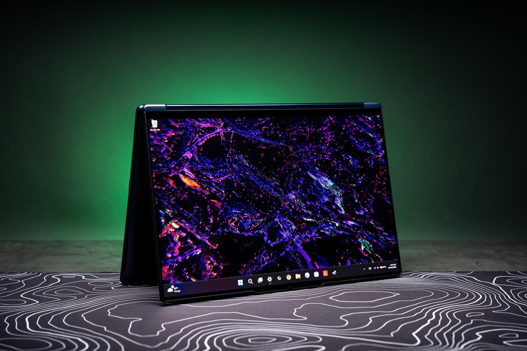 联想 Yoga 9n 配备 OLED 触控屏与支持触控板书写的磁吸手写笔