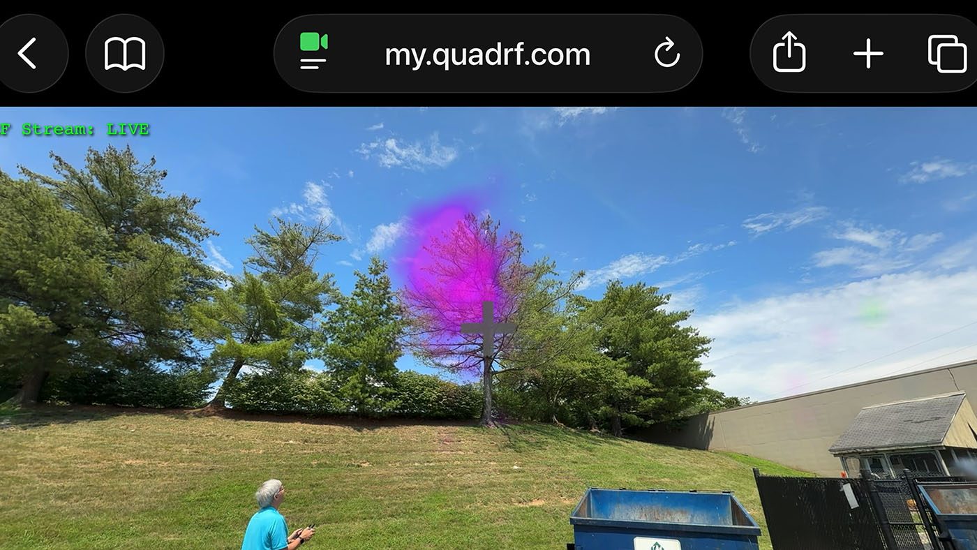 QuadRF detecting a drone's 5 GHz signal in AR mode