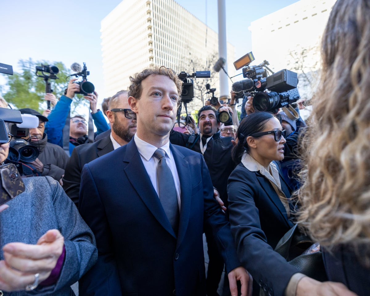 Mark Zuckerberg outside court